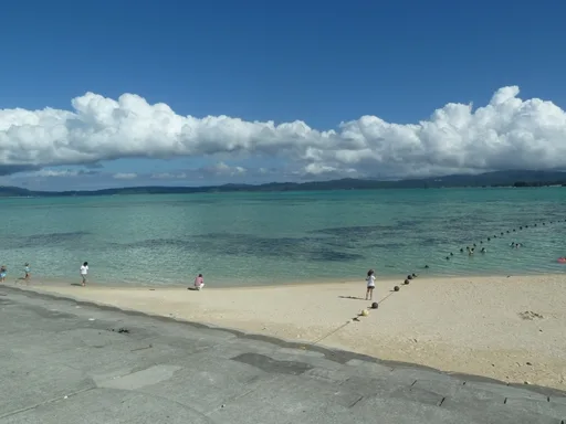 古宇利ビーチの海