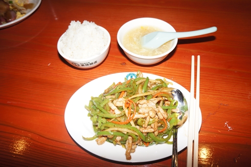 新東洋飯店(北谷)